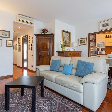 Flower Apartment - Royal Welcome فيرونا المظهر الخارجي الصورة